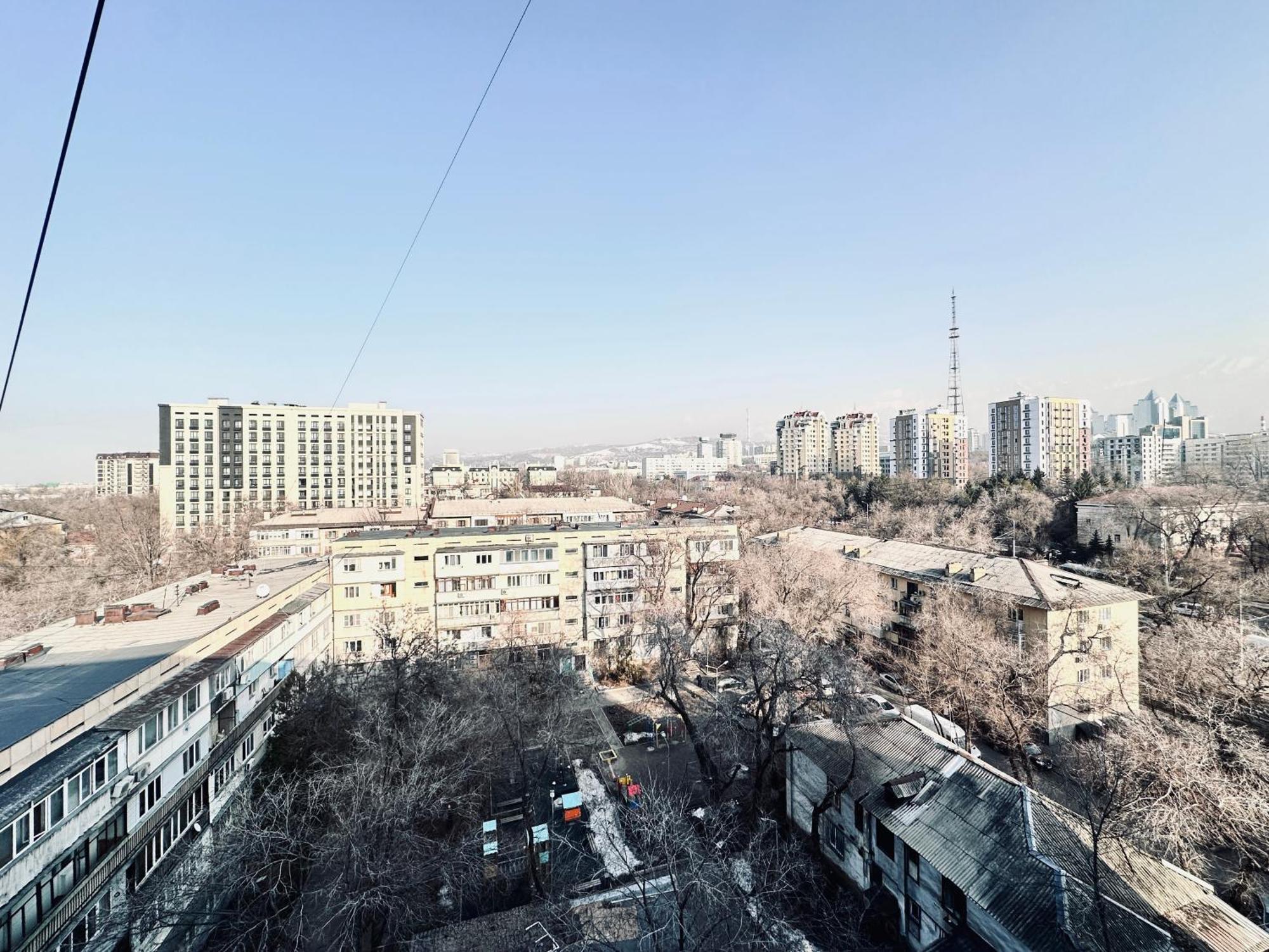 3 Ком Квартира На Абая Сейфуллина アルマトイ エクステリア 写真